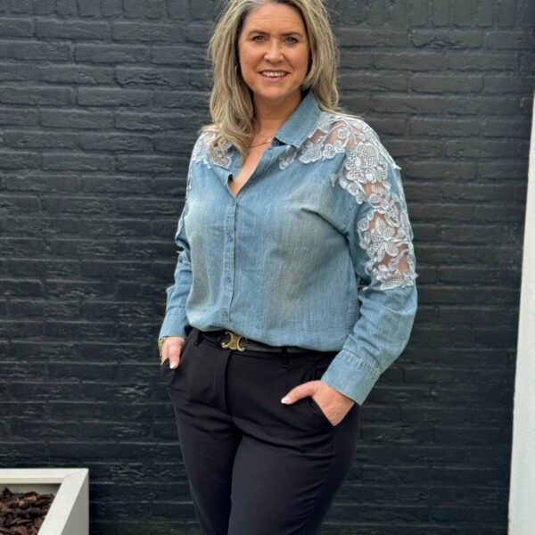 Spijkerblouse met Broderie Effect