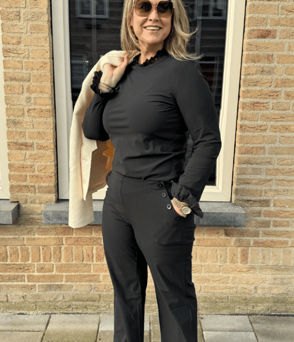Travelstof top broderie zwart