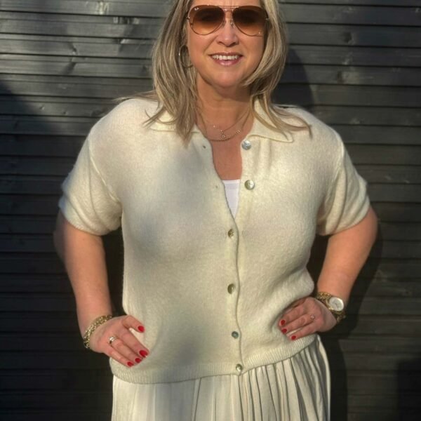 Alpaca vest korte mouw off-white Boebou