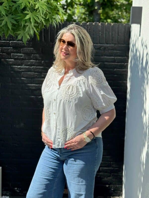 Broderie Blouse met Pailletten – Gemma Ricceri