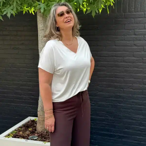 Off-white-top-met-gouden-randje-van-Gemma-Ricceri