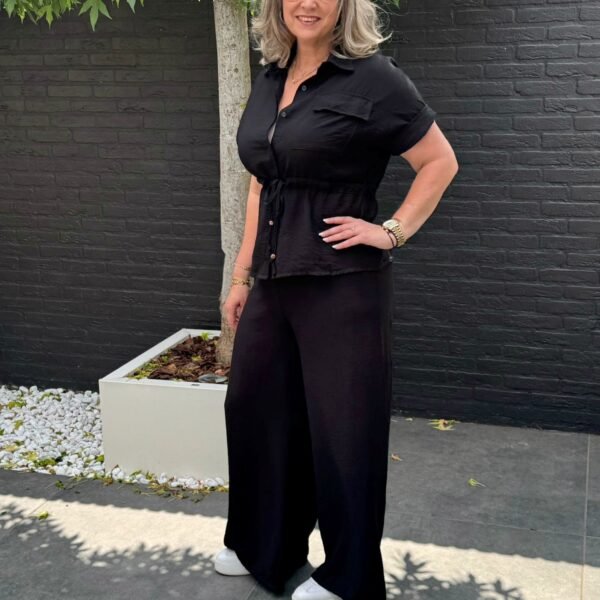Pak Biba zwart met blouse en broek