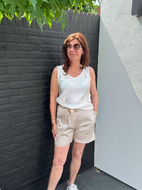Short met riem beige merk Gemma Ricceri