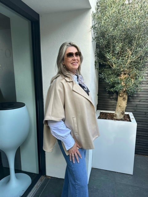 Oversized poncho beige