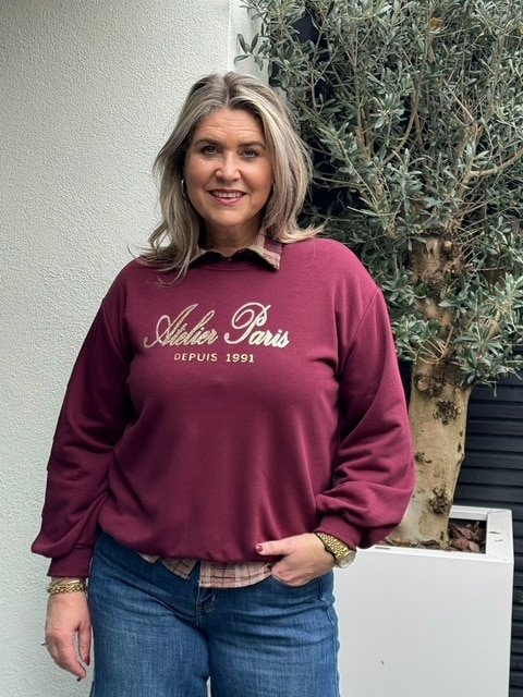 Sweater Paris met gouden tekst Gemma Ricceri