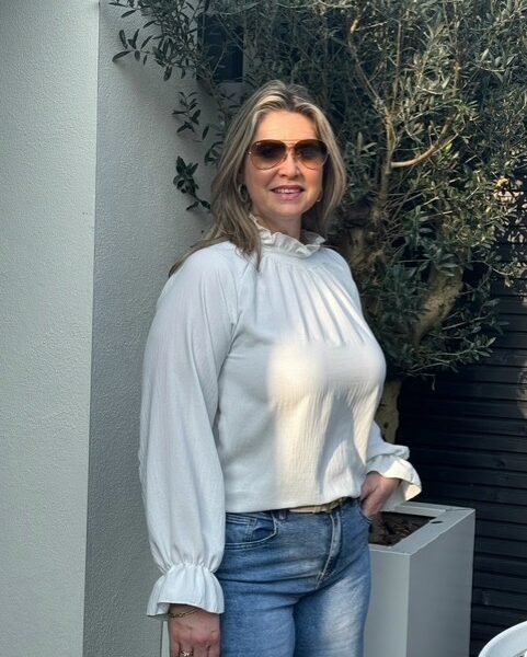 Blouse met Roezel Kraag Wit Azzurro