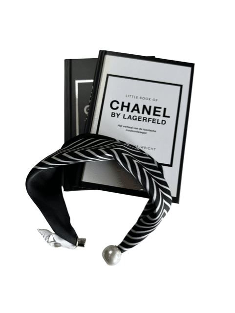 Sjaaltje met parel sluiting - zwart wit